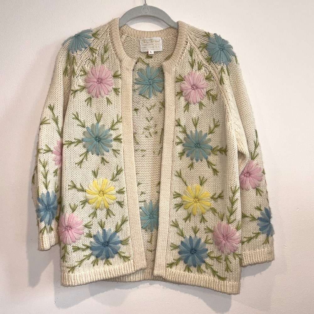 Vintage 100% Wool-  Hand Made - Floral Embroidered sweater cardigan